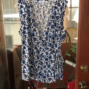 Sleeveless blouse